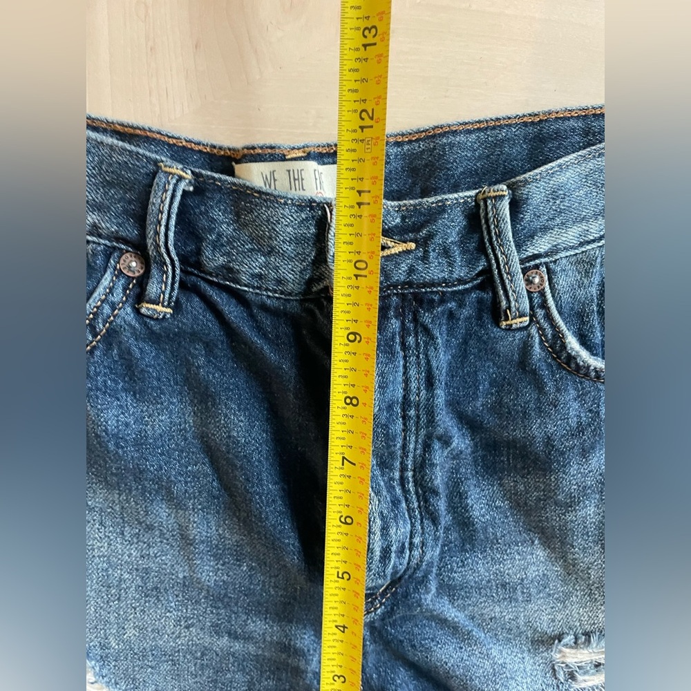 We the Free Denim Distressed Shorts Size 29 - Picture 8 of 8
